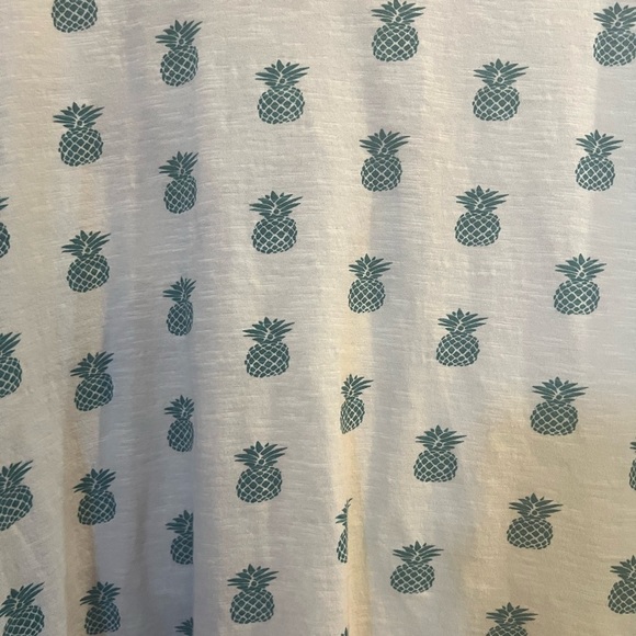 BROKEN THREADS- Men’s T-Shirt - Picture 3 of 8